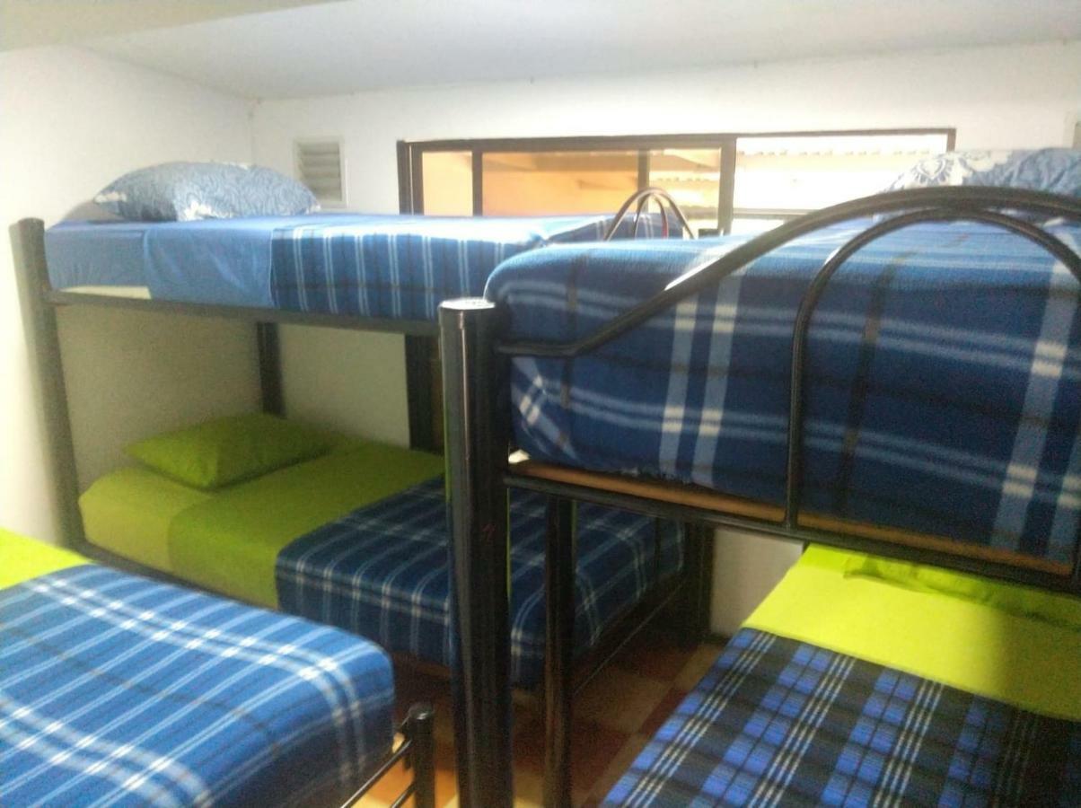Casa Blanca Hostel Medellin Ngoại thất bức ảnh